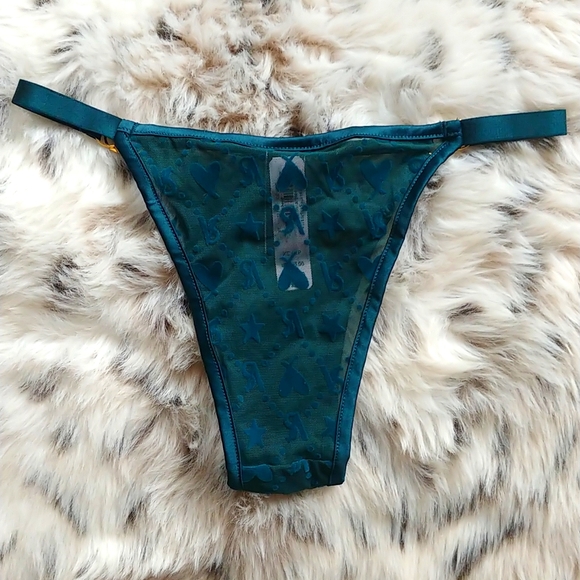 VS Very Sexy Brazilian - Picture 6 of 9